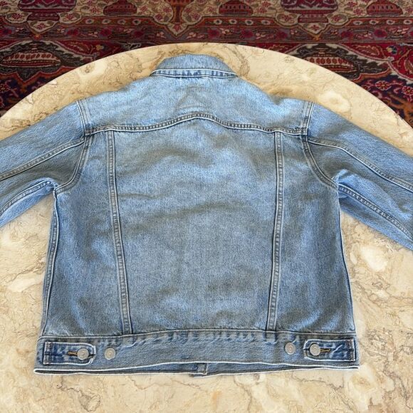 Levi’s Original Trucker Jean Jacket - Picture 9 of 16